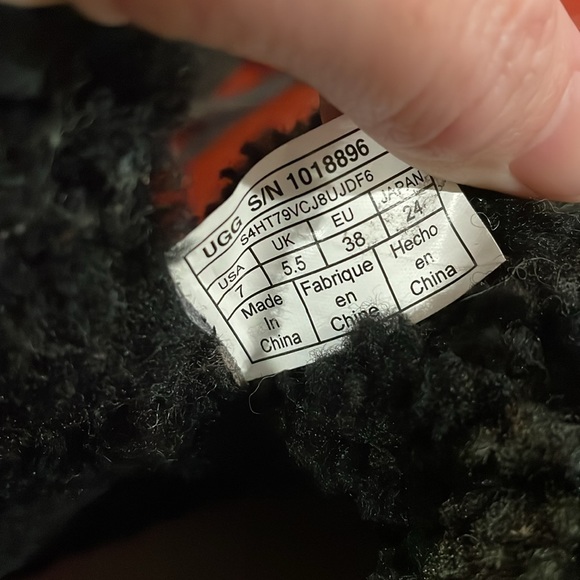 Ugg shearling black boots - Picture 5 of 5